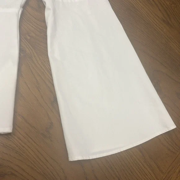 HALSTON Bell Sleeve White Top - Picture 2 of 10